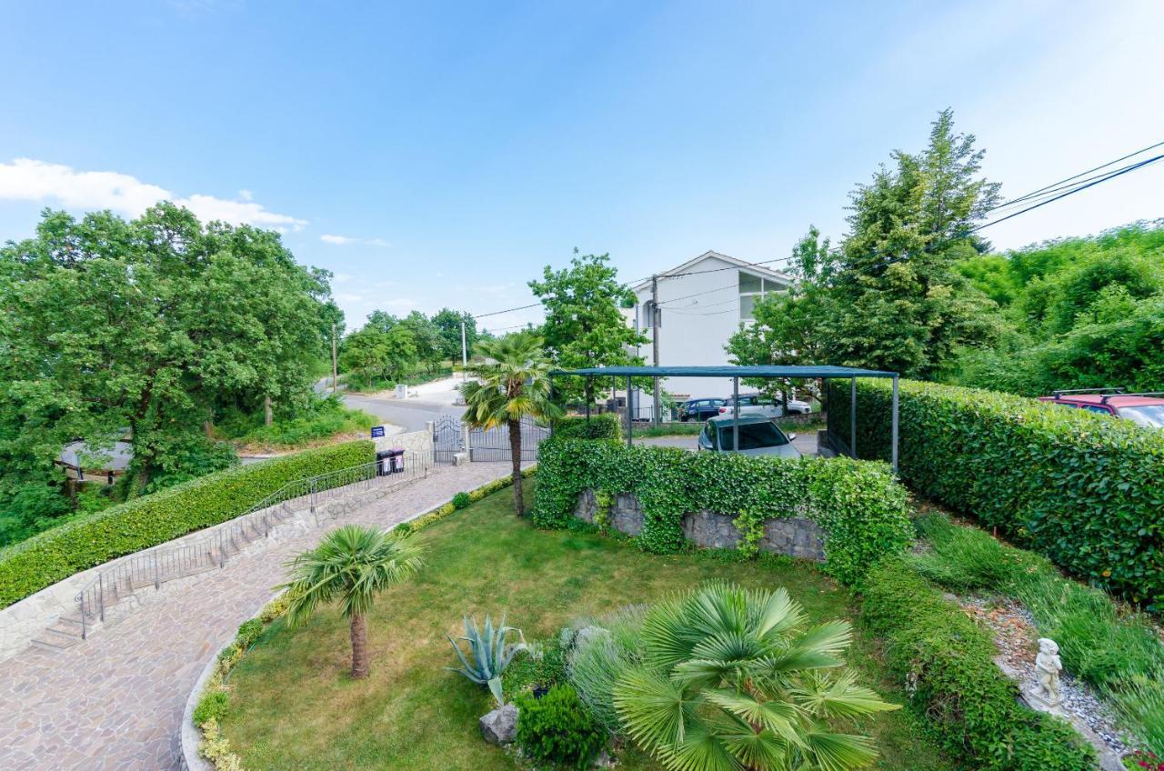 Apartments Marijana Ičići Eksteriør billede