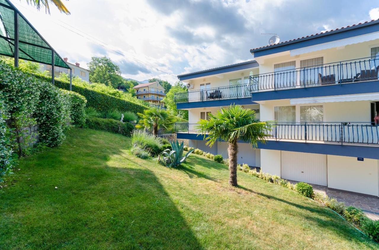 Apartments Marijana Ičići Eksteriør billede