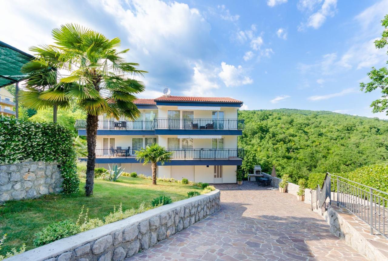 Apartments Marijana Ičići Eksteriør billede