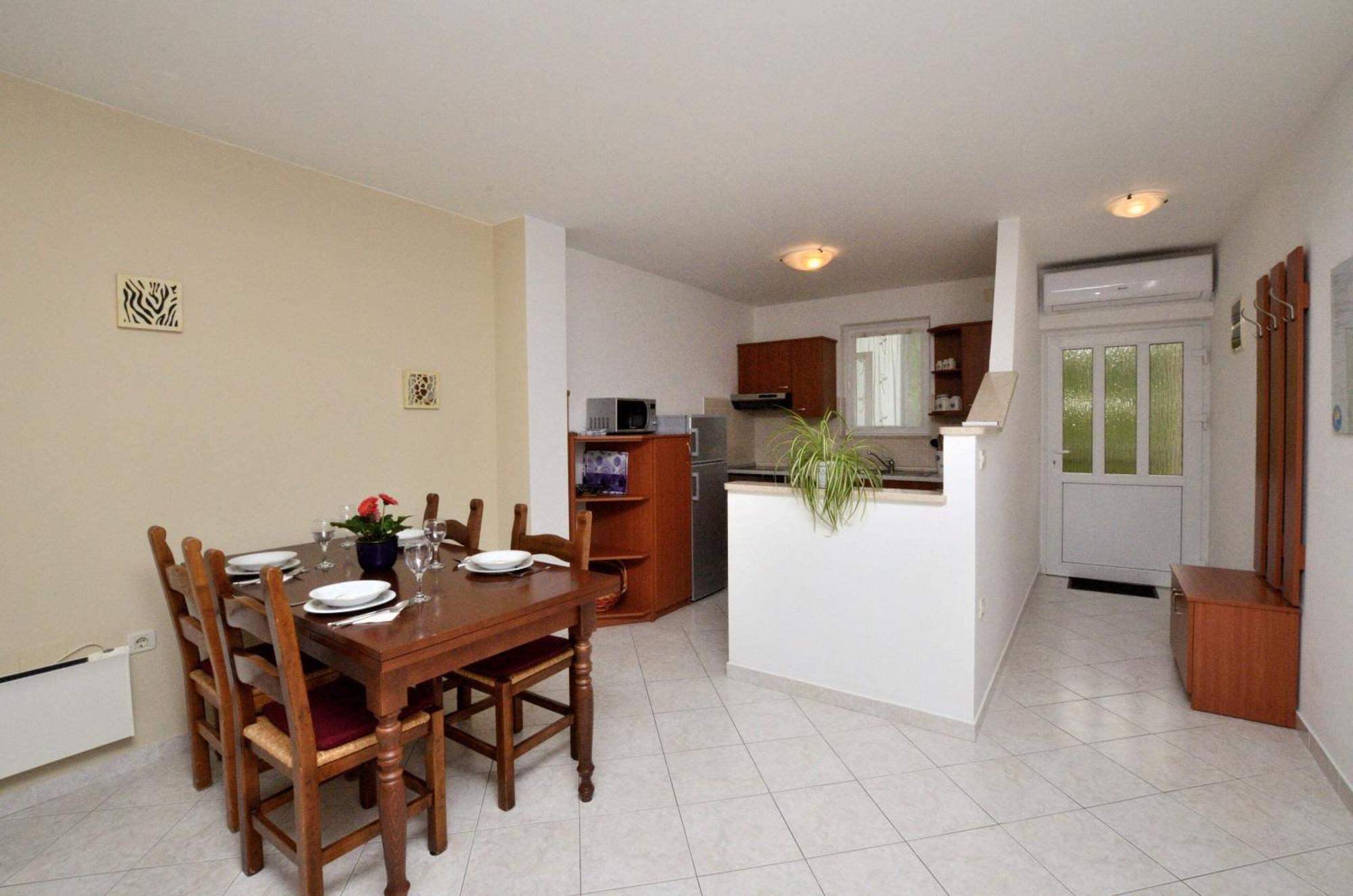 Apartments Marijana Ičići Eksteriør billede